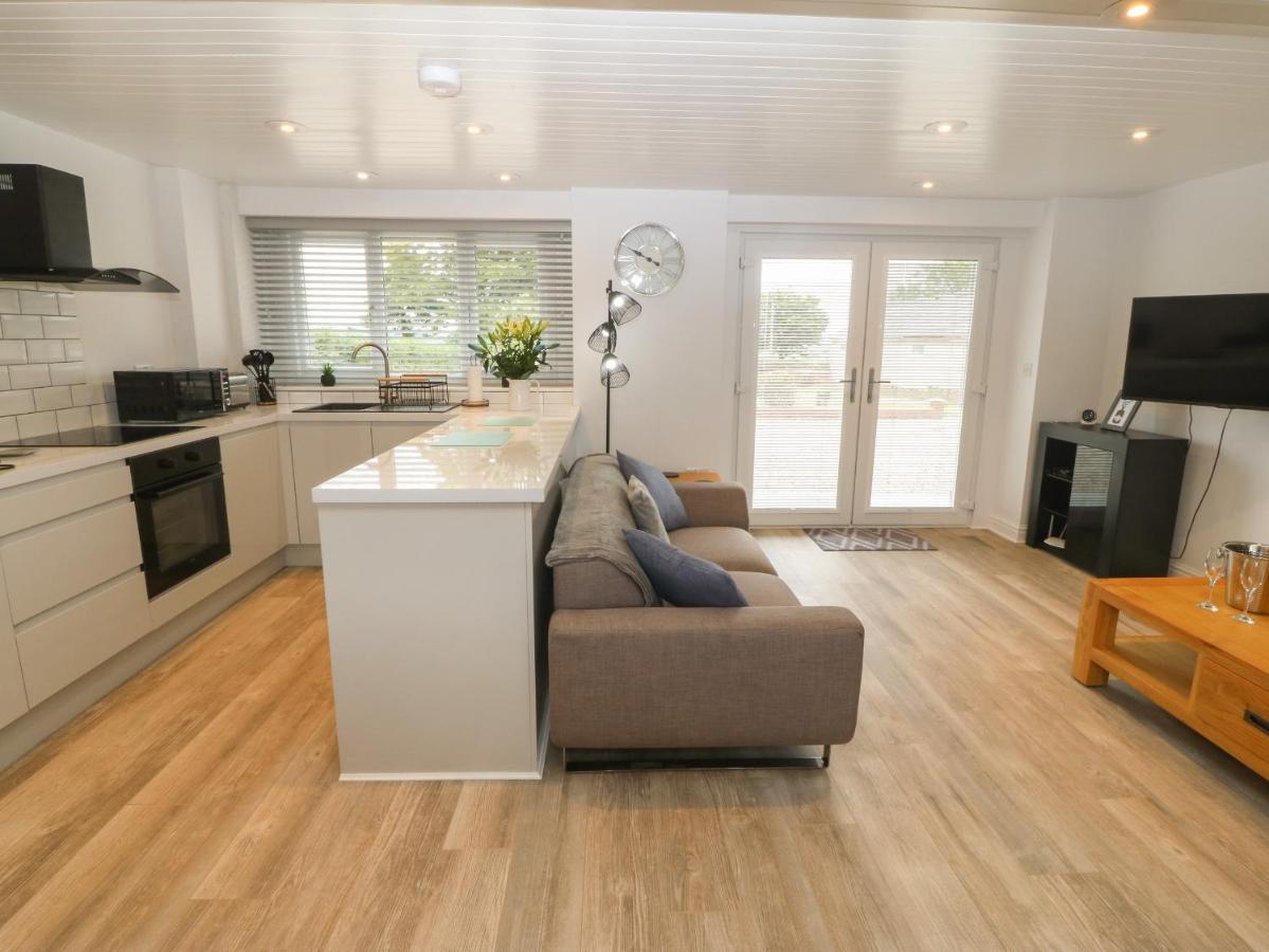 Villa Bryn Eglwys Bach à Llanfairpwllgwyngyll Extérieur photo