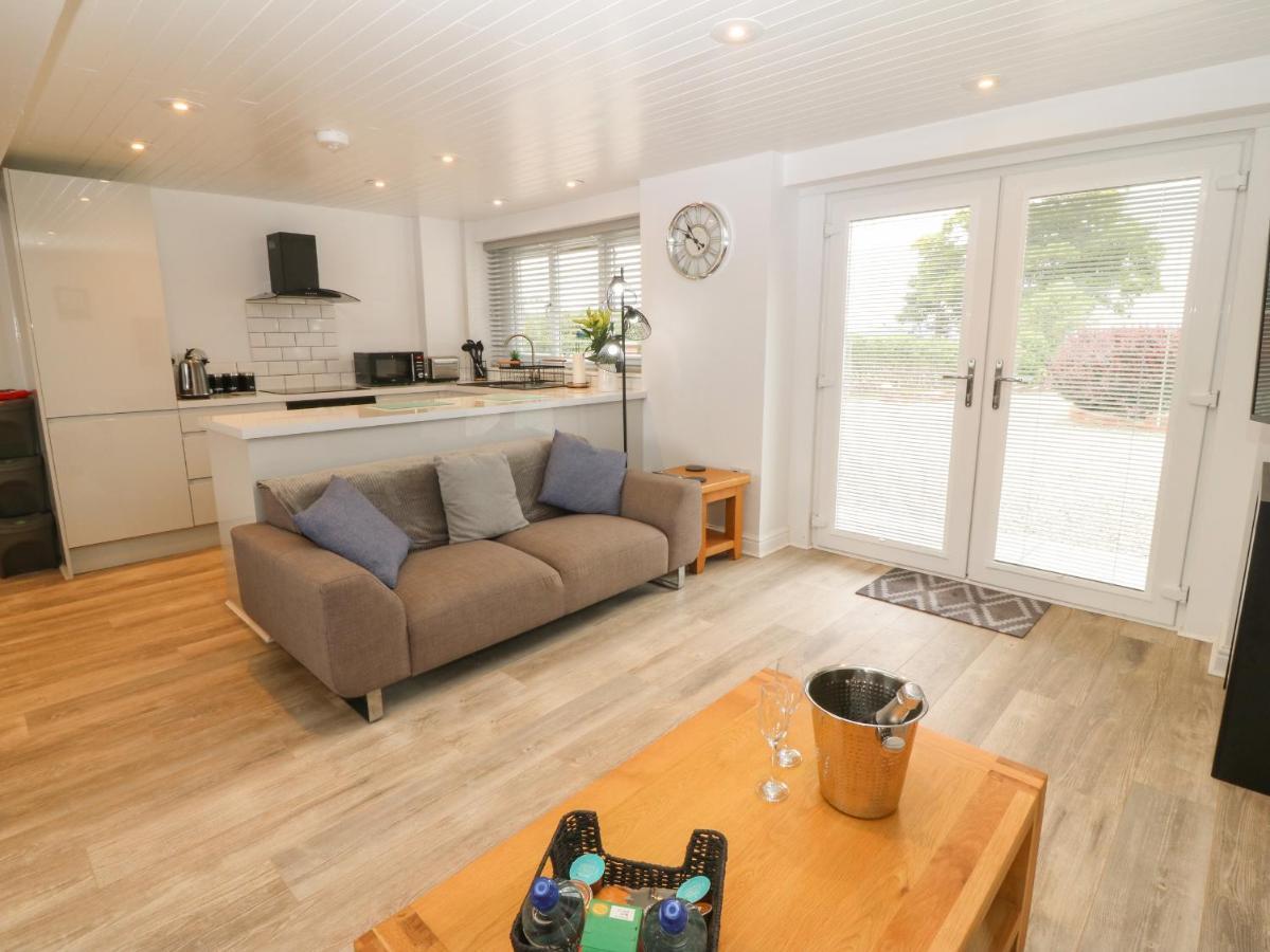 Villa Bryn Eglwys Bach à Llanfairpwllgwyngyll Extérieur photo